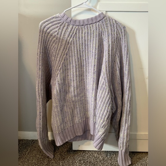 Universal Threads Sweater - Picture 4 of 4